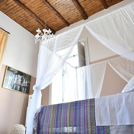 B&B A Due Passi Caserta Ngoại thất bức ảnh