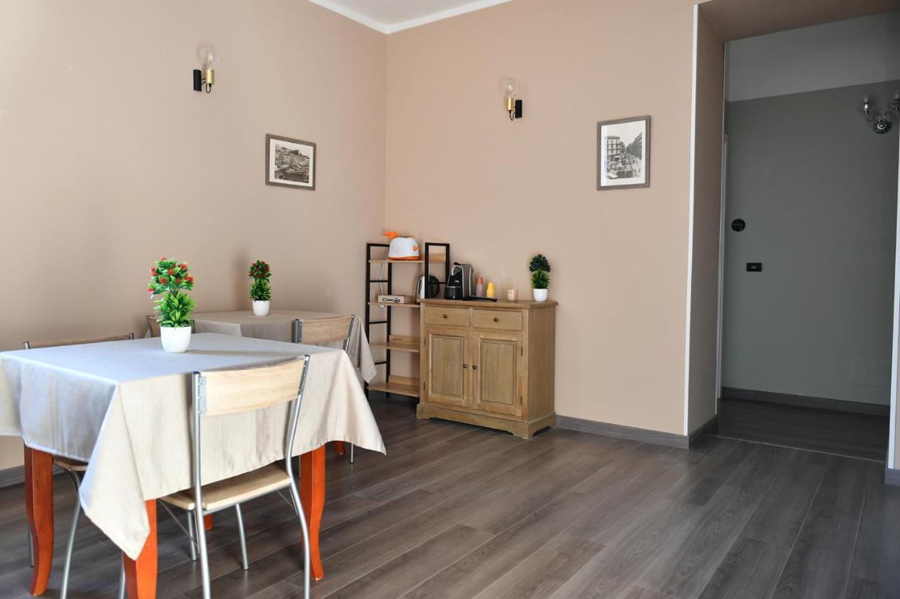 B&B A Due Passi Caserta Ngoại thất bức ảnh