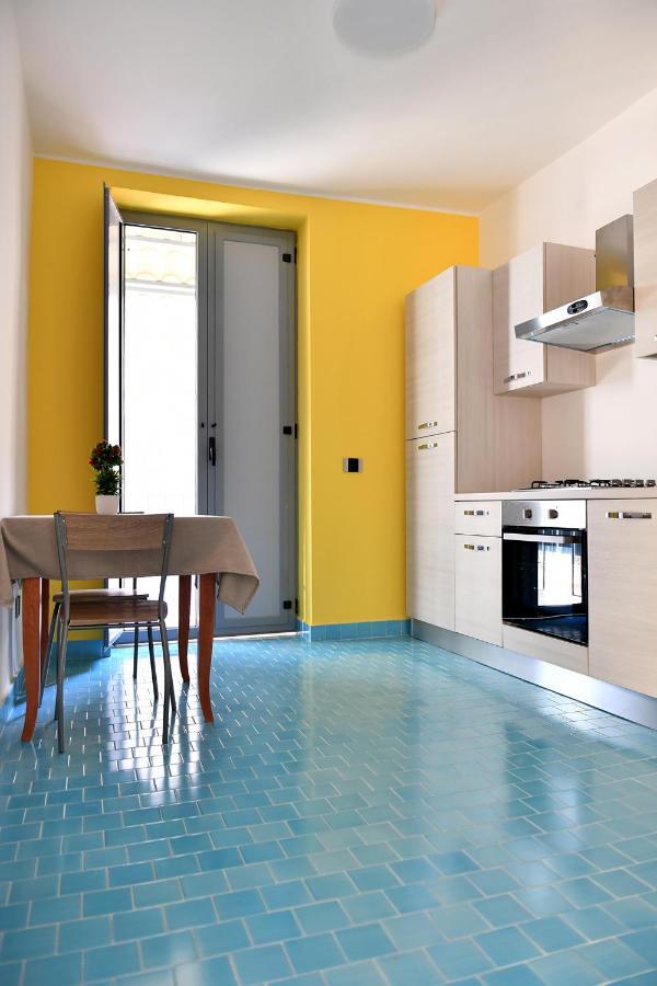 B&B A Due Passi Caserta Ngoại thất bức ảnh
