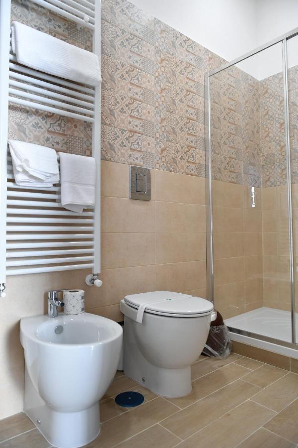 B&B A Due Passi Caserta Ngoại thất bức ảnh