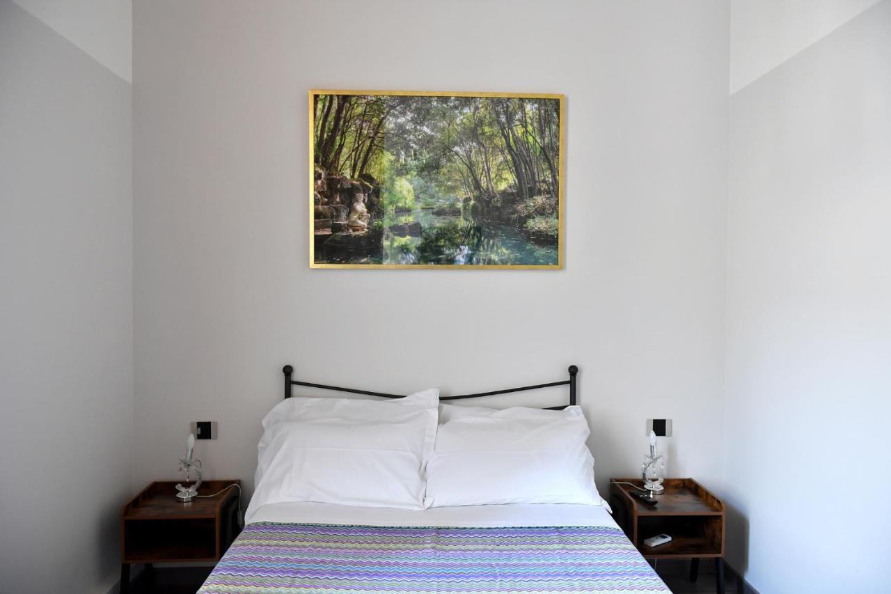 B&B A Due Passi Caserta Ngoại thất bức ảnh