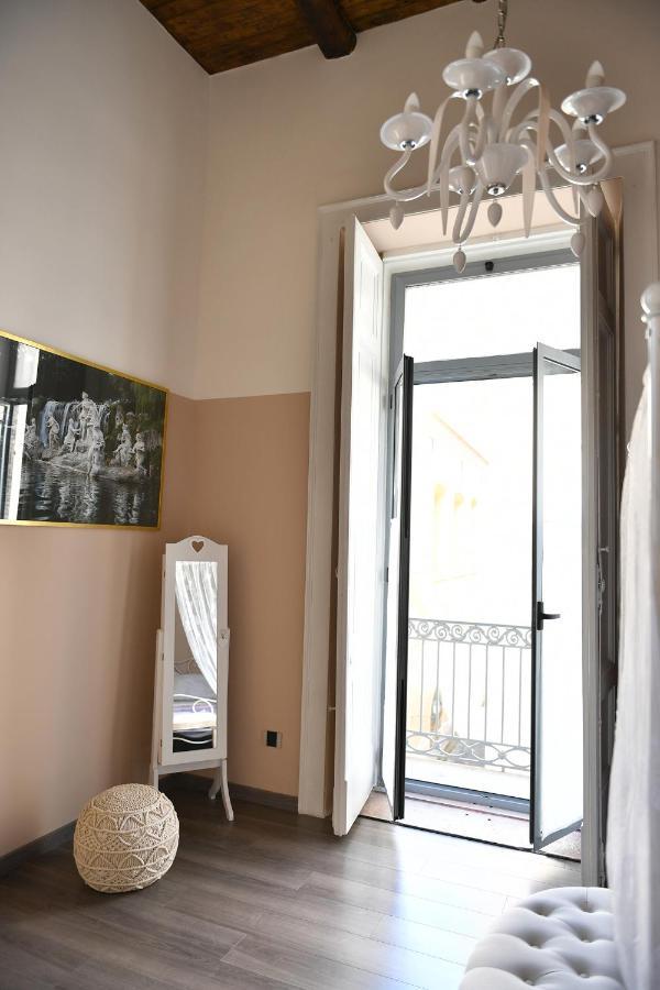 B&B A Due Passi Caserta Ngoại thất bức ảnh