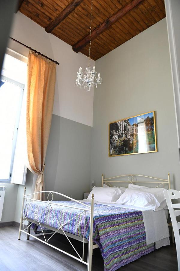 B&B A Due Passi Caserta Ngoại thất bức ảnh