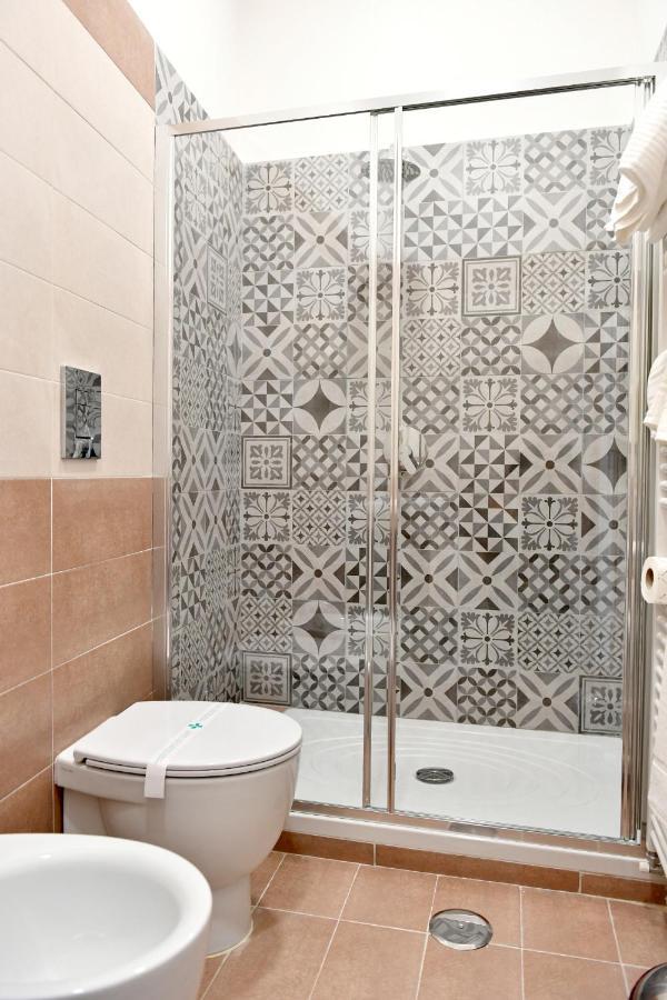 B&B A Due Passi Caserta Ngoại thất bức ảnh