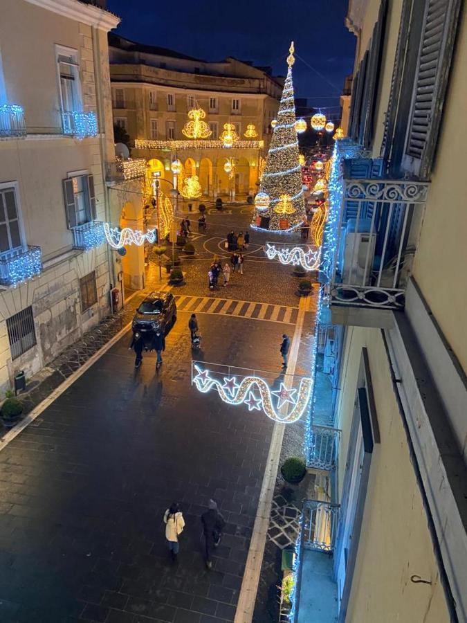 B&B A Due Passi Caserta Ngoại thất bức ảnh